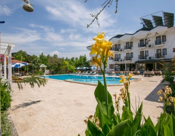 OTEL ÇEVRESİ